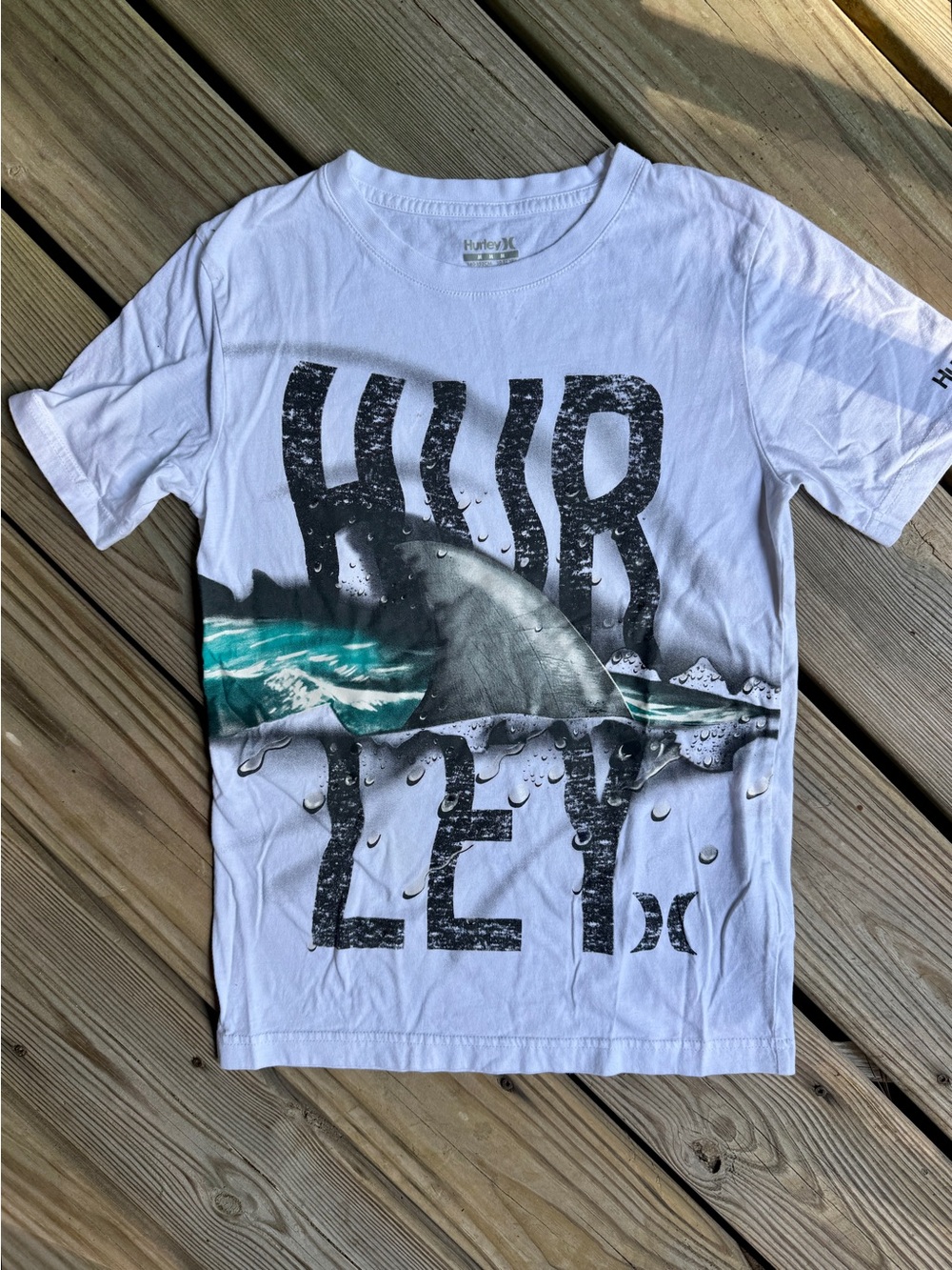 Hurley White Graphic Shark Tee size kids M